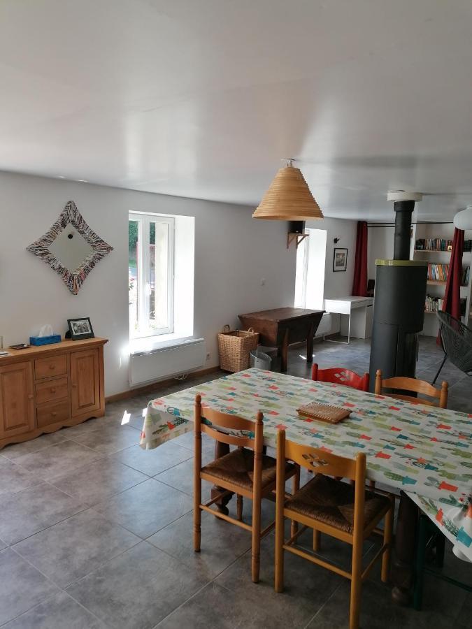 Maison Renovee En Pierres Sejour Spacieux Avec Jardin Et Terrasse Amenagee Pres Omaha Beach & Bayeux A 5Mn De La Mer Tous Commerces Commes Ngoại thất bức ảnh